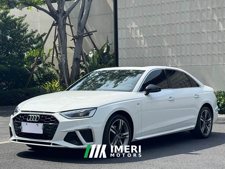 Audi A4L 40 TFSI Luxury Sport