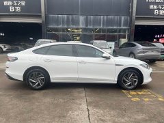 Volkswagen Lingdu L 280TSI DSG Dazzling Red Edition - ფოტო 15