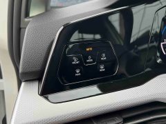 Volkswagen Golf 200TSI DSG Pro - ფოტო 14