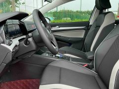 Volkswagen Golf 200TSI DSG Pro - ფოტო 7