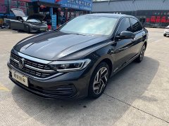 Volkswagen Sagitar 300TSI DSG Excellence Edition - ფოტო 1