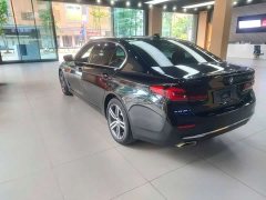 BMW 5 Series 530Li Premier Luxury Package - ფოტო 5