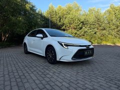 Toyota Corolla 2022 1.8L CVT Luxury - ფოტო 2
