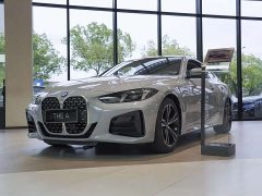 BMW 4 Series 425i M Sport Package - ფოტო 2