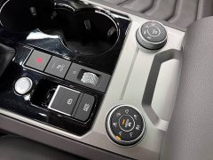 Volkswagen Touareg 2021 3.0TSI Sharp Enjoyment Edition Jet Black Sport Package - ფოტო 10
