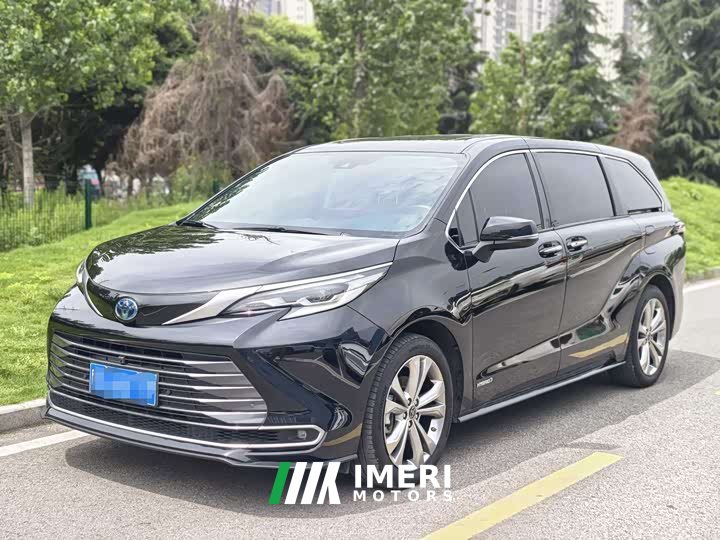 Toyota Sienna 2.5L Hybrid Premium Edition - ავტომობილი ჩინეთიდან