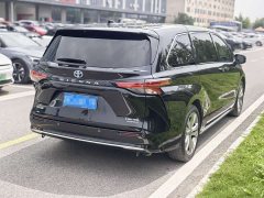 Toyota Sienna 2.5L Hybrid Premium Edition - ფოტო 17