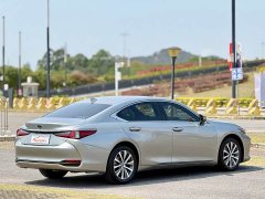 Lexus ES 2020 200 Excellence Edition - ფოტო 4