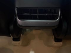 Tesla Model Y Rear-Wheel Drive - ფოტო 9