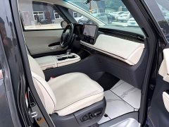 Lexus LM 500h Six-Seat Premium Edition - ფოტო 7