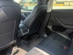 Tesla Model Y Rear-Wheel Drive - ფოტო 4