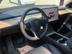 Tesla Model Y Rear-Wheel Drive - ფოტო 5