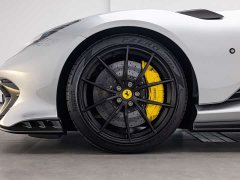 Ferrari 812 Competizione - ფოტო 11