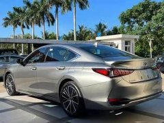 Lexus ES 2022 300h Excellence Edition - ფოტო 2