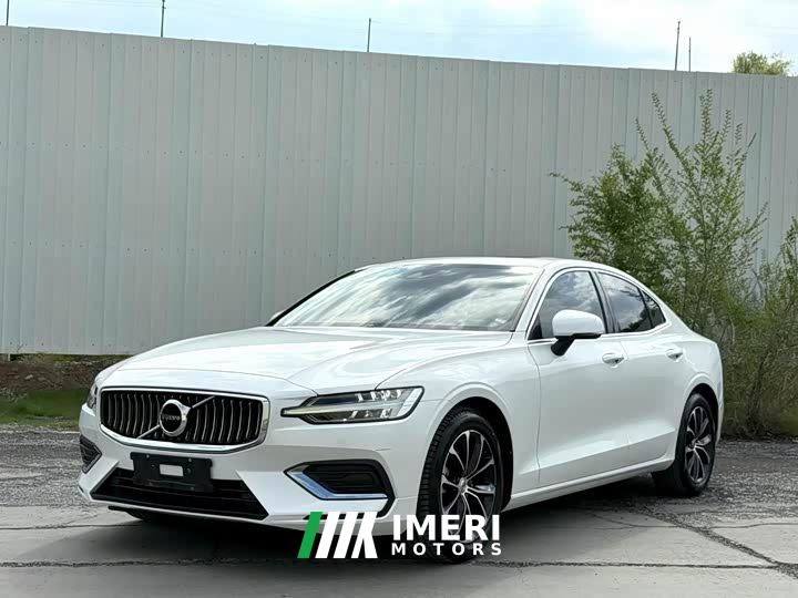 Volvo S60 B4 Smart Luxury Edition