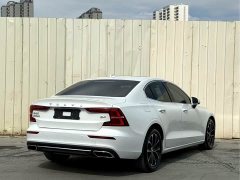 Volvo S60 B4 Smart Luxury Edition - ფოტო 7
