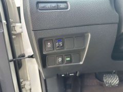 Nissan Qashqai 2.0L CVT XV Premium Luxury - ფოტო 20