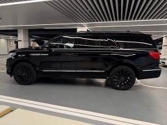 Lincoln Navigator 2020 3.5T Long Wheelbase Presidential Edition - ფოტო 4