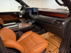 Lincoln Navigator 2020 3.5T Long Wheelbase Presidential Edition - ფოტო 8