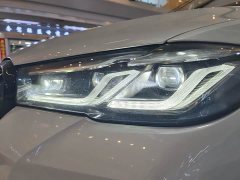BMW 5 Series Facelift 530Li Luxury M Sport Package - ფოტო 4