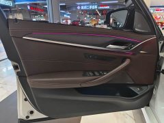 BMW 5 Series Facelift 530Li Luxury M Sport Package - ფოტო 5