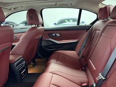 BMW 3 Series 325Li M Sport Package - ფოტო 7