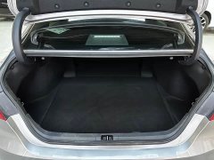 Toyota Camry Hybrid 2.5L HGVP Leading Edition - ფოტო 11