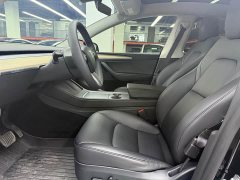 Tesla Model Y Rear-Wheel Drive - ფოტო 4