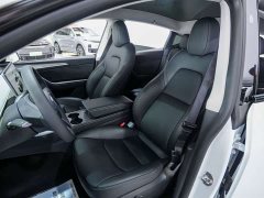 Tesla Model Y Rear-Wheel Drive - ფოტო 4