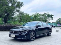 Volkswagen Passat 330TSI Starry Sky Luxury Edition - ფოტო 1