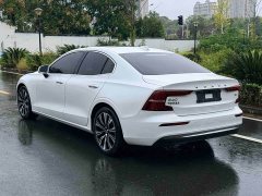 Volvo S60 B4 Smart Luxury Edition - ფოტო 7