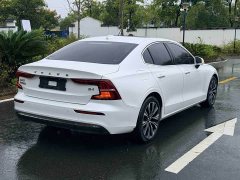 Volvo S60 B4 Smart Luxury Edition - ფოტო 9