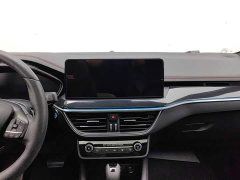Ford Focus Sedan EcoBoost 180 Automatic ST Line - ფოტო 12