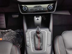Ford Focus Sedan EcoBoost 180 Automatic ST Line - ფოტო 13
