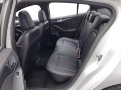 Ford Focus Sedan EcoBoost 180 Automatic ST Line - ფოტო 15