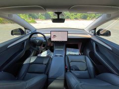 Tesla Model Y Standard Range RWD - ფოტო 14