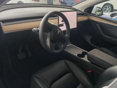 Tesla Model Y Standard Range RWD - ფოტო 3