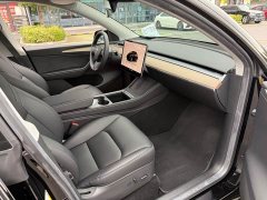 Tesla Model Y 2022 Facelift Rear-Wheel Drive - ფოტო 12