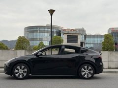 Tesla Model Y 2022 Facelift Rear-Wheel Drive - ფოტო 4