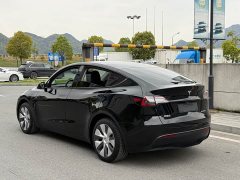 Tesla Model Y 2022 Facelift Rear-Wheel Drive - ფოტო 5
