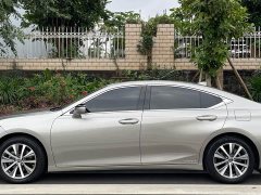 Lexus ES 2020 300h Excellence - ფოტო 11