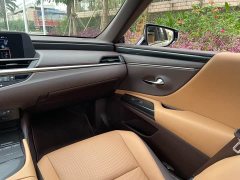 Lexus ES 2020 300h Excellence - ფოტო 15