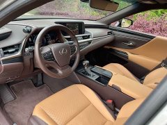 Lexus ES 2020 300h Excellence - ფოტო 17