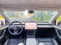 Tesla Model Y 2022 Facelift Rear-Wheel Drive - ფოტო 5