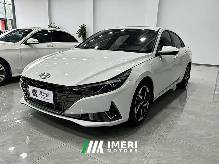 Hyundai Elantra 240TGDi DCT LUX Luxury Edition
