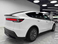 Tesla Model Y L Long Range All-Wheel Drive - ფოტო 4