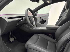 Tesla Model Y L Long Range All-Wheel Drive - ფოტო 7