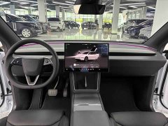 Tesla Model Y L Long Range All-Wheel Drive - ფოტო 8
