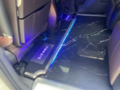 Toyota Sienna 2.5L Hybrid Comfort Edition - ფოტო 10