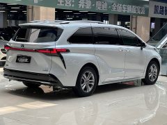 Toyota Sienna 2.5L Hybrid Comfort Edition - ფოტო 17